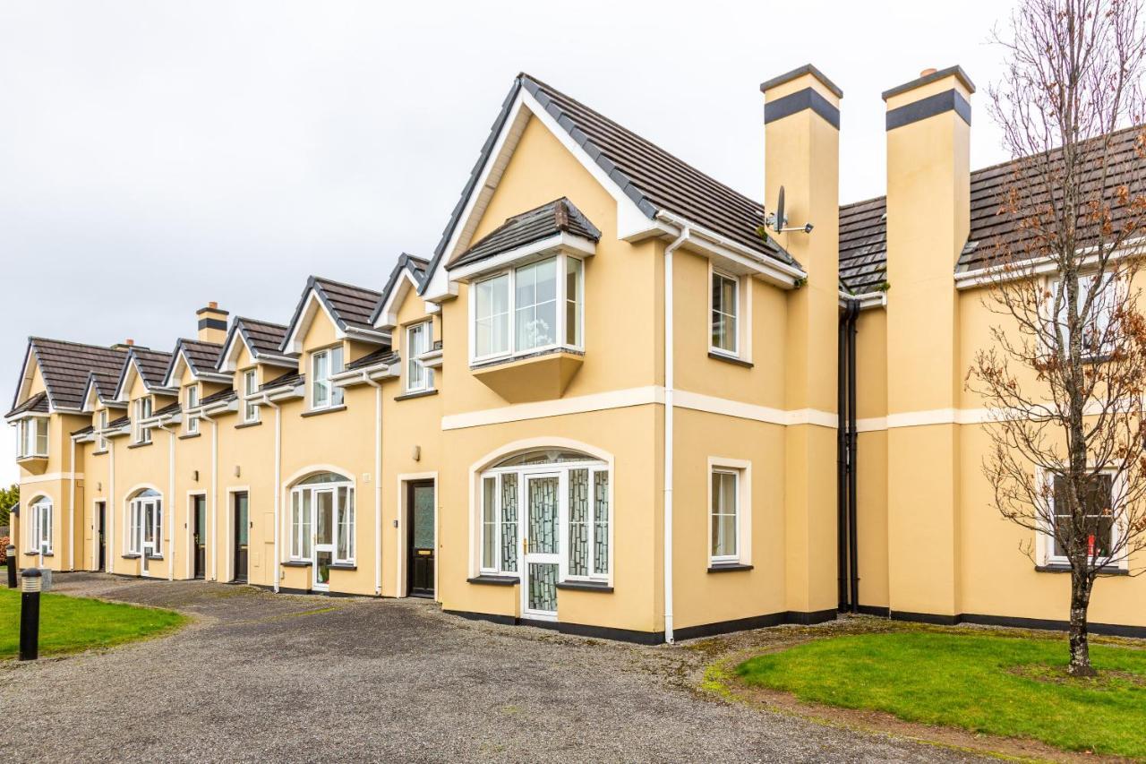 Kerry Holiday Homes At The Killarney Holiday Village Exterior photo