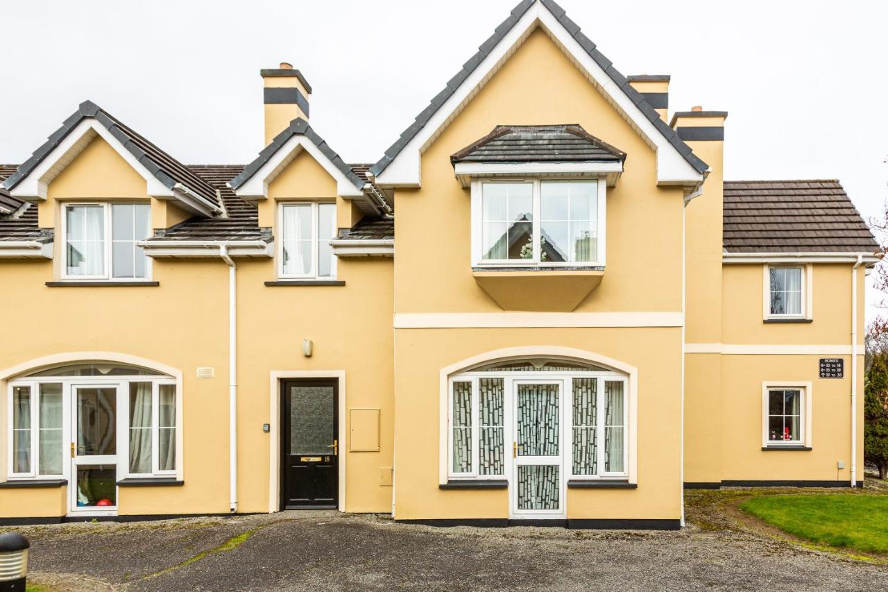 Kerry Holiday Homes At The Killarney Holiday Village Exterior photo
