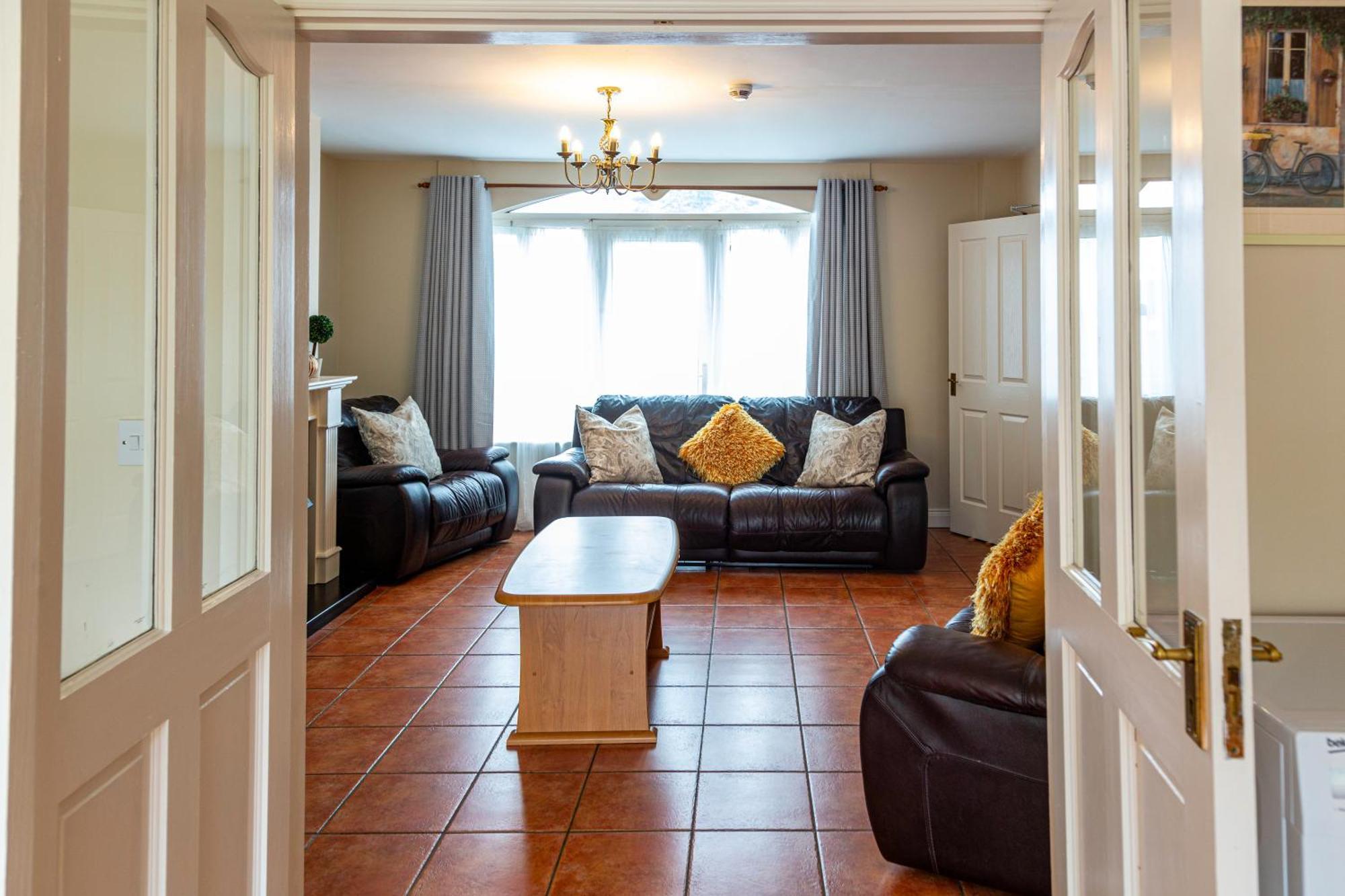 Kerry Holiday Homes At The Killarney Holiday Village Exterior photo